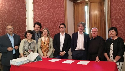 Da dx: Luana Gallo, Padre Gregorio Colatorti, Giuseppe Aieta, Basilio Ferrari, Giusy Ferrara e Luigi Stillo, Lucrezia Di Blasi, Gianfranco Scerra