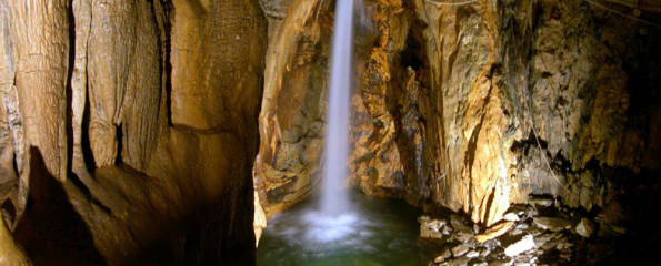 Grotte di Bossea